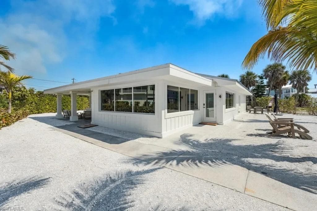 2740 N Beach RD, ENGLEWOOD FL 34223-12