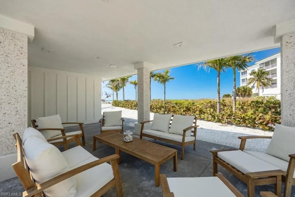 2740 N Beach RD, ENGLEWOOD FL 34223-13