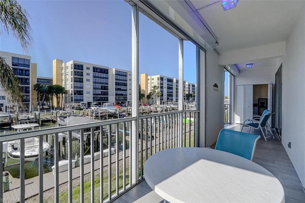 4361 Bay Beach LN # 121, FORT MYERS BEACH FL 33931-18