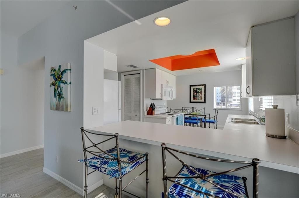 4361 Bay Beach LN # 121, FORT MYERS BEACH FL 33931-7