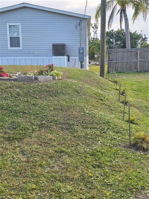 5520 RAINBOW DR, BOKEELIA FL 33922-2