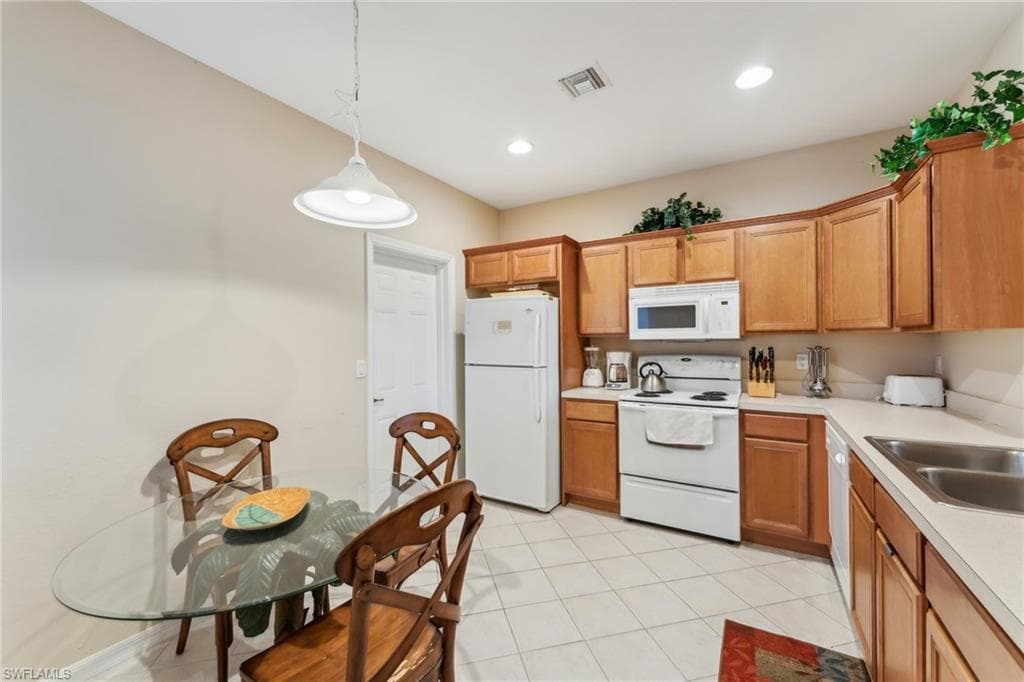 3327 Dandolo CIR-7
