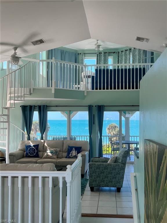 150 White Pelican DR-18