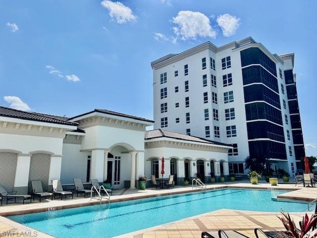 3333 Sunset Key CIR 303-3