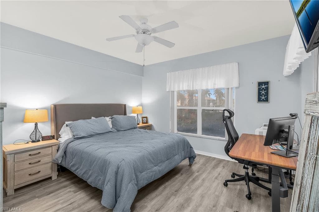 194 Newport DR 903-15