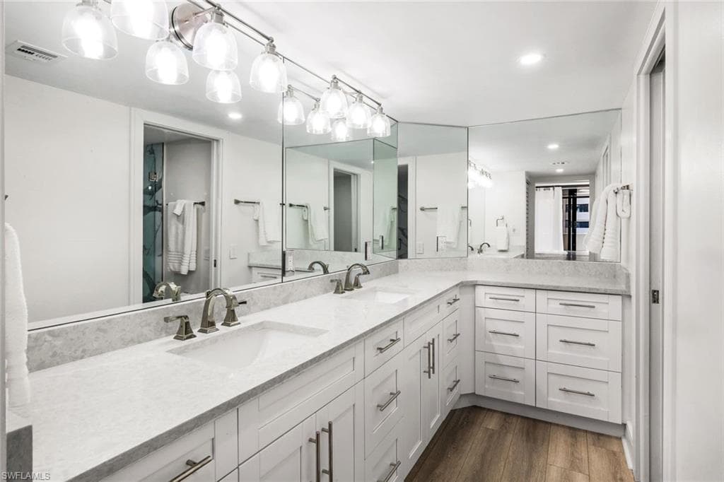 4005 Gulf Shore BLVD N 404-13