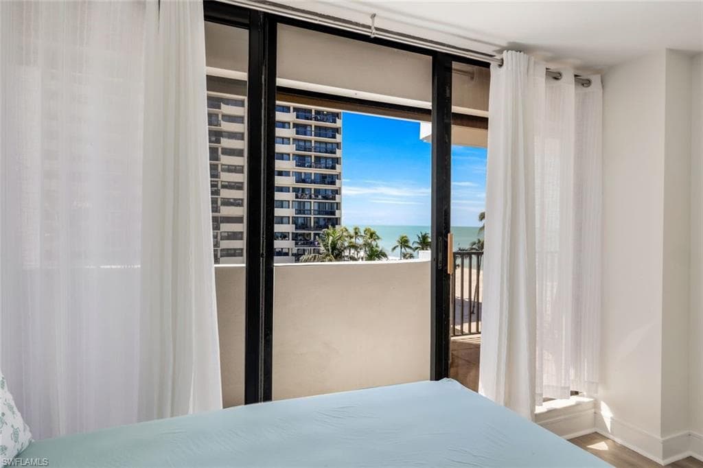 4005 Gulf Shore BLVD N 404-16
