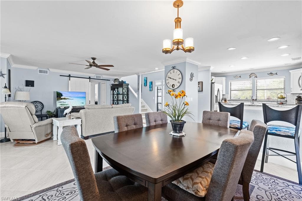 319 Nature View CT, FORT MYERS BEACH FL 33931-9