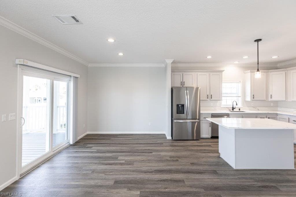 11300 Cypress LN, FORT MYERS BEACH FL 33931-2