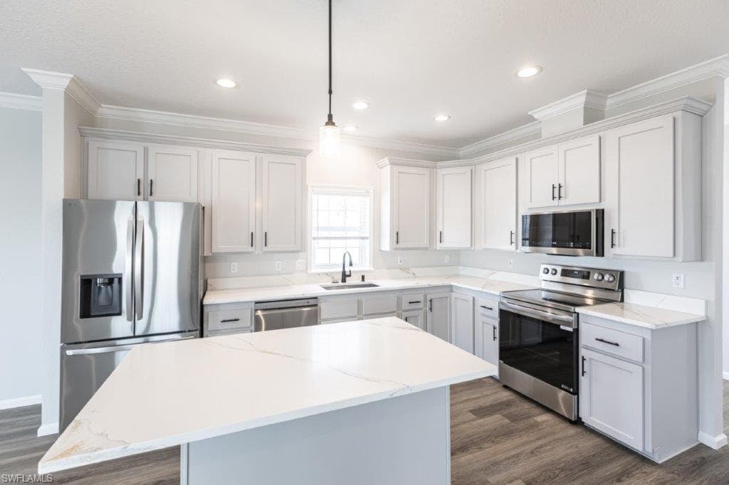 11300 Cypress LN, FORT MYERS BEACH FL 33931-4