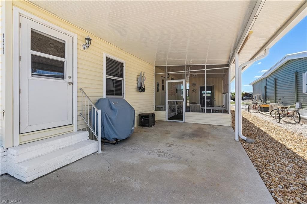4931 Gulfgate LN-34
