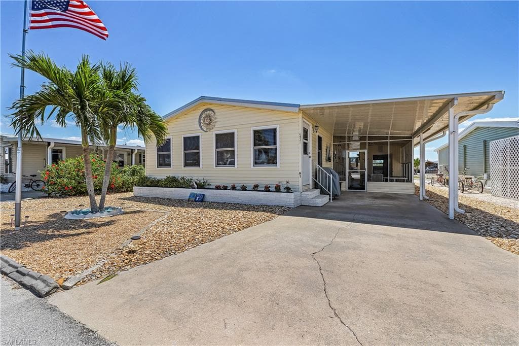 4931 Gulfgate LN-33