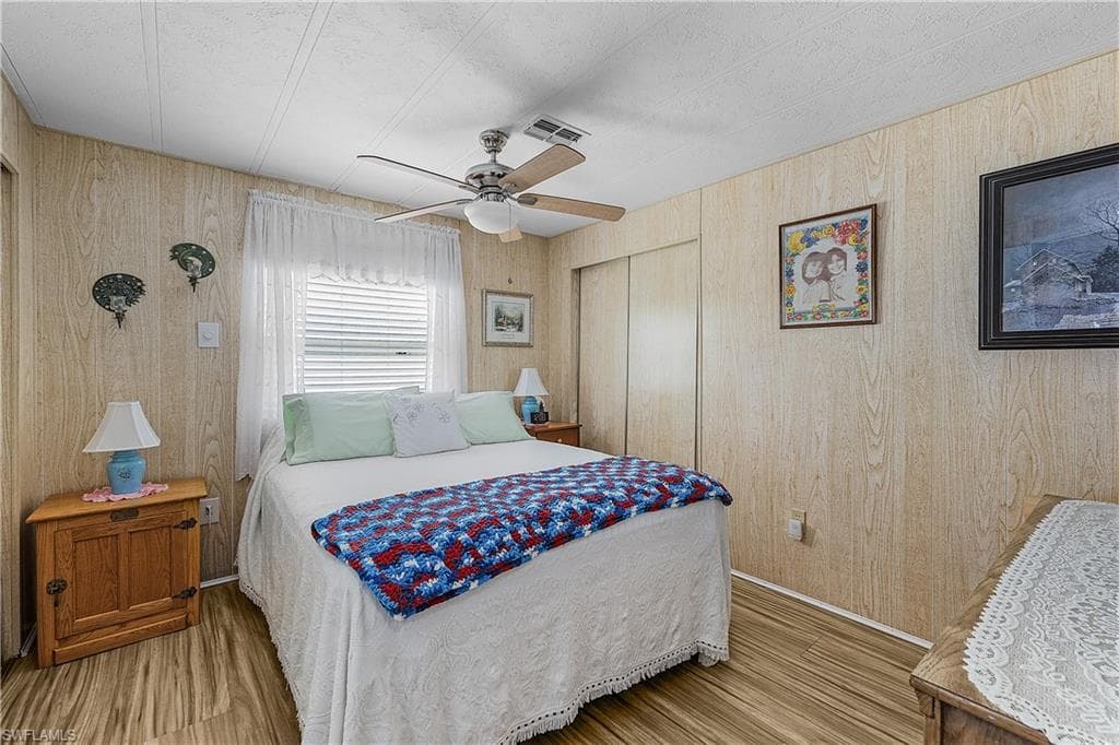 4931 Gulfgate LN-11