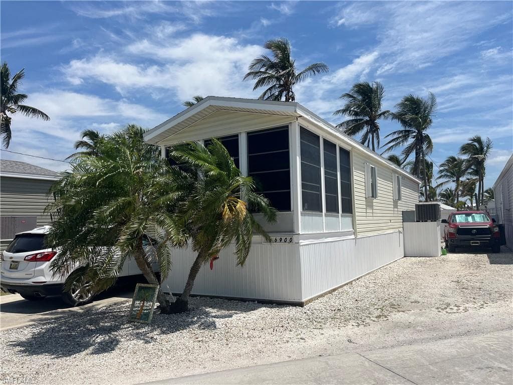 16900 Fishermans CV, BOKEELIA FL 33922-1