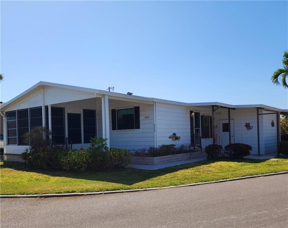 4920 Pinfish LN-1