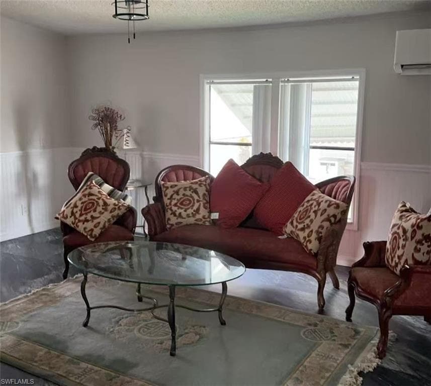 4920 Pinfish LN-10