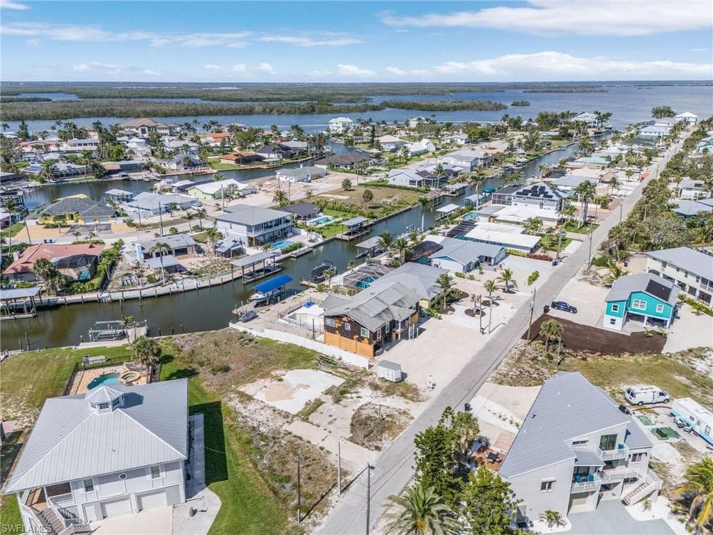 5199 Avenida Pescadora, FORT MYERS BEACH FL 33931-15