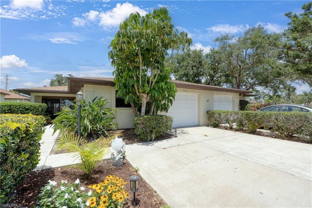 6108 Penny LN, BRADENTON FL 34207-2