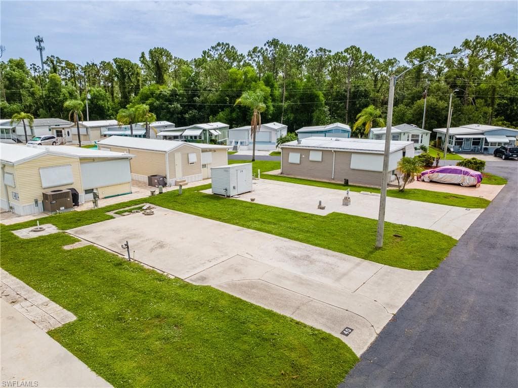 40 La Fonda LN-1