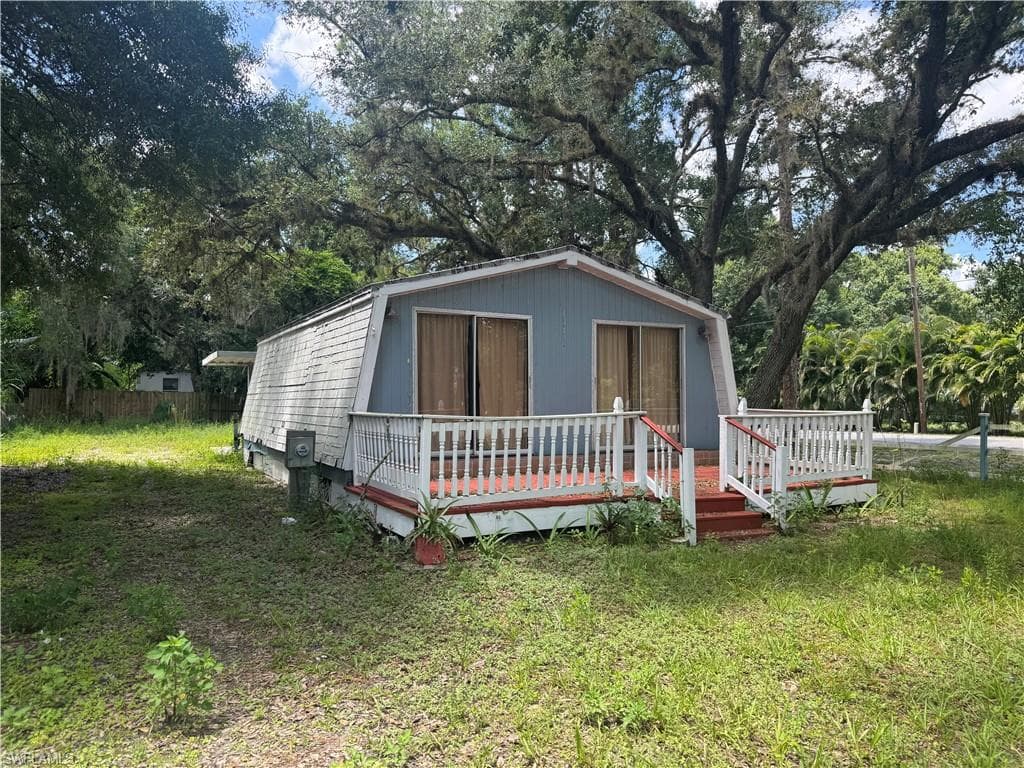 1349 Shawnee AVE, LABELLE FL 33935-2