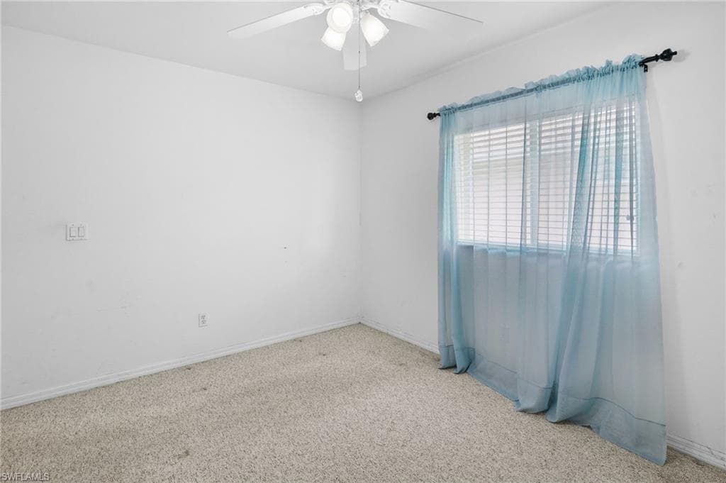 13421 Wild Cotton CT, NORTH FORT MYERS FL 33903-27