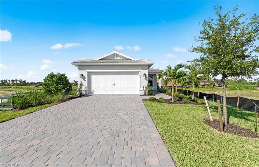 7152 Chapel Creek LN, NORTH FORT MYERS FL 33917-3