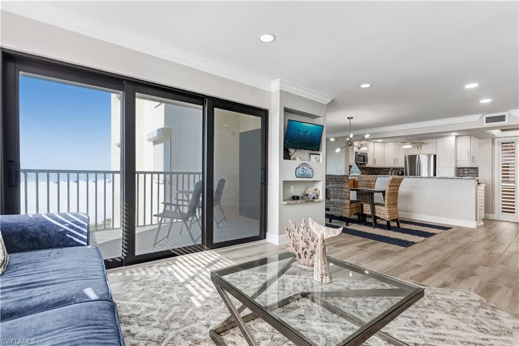 6662 Estero BLVD 308-8