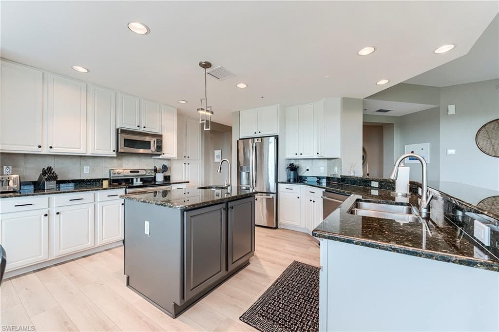 22604 Island Pines WAY # 2304, FORT MYERS BEACH FL 33931-9