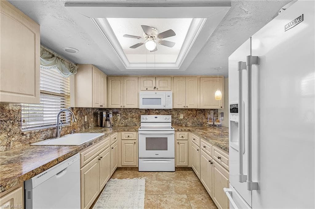 4371 Bay Beach LN # 212, FORT MYERS BEACH FL 33931-11