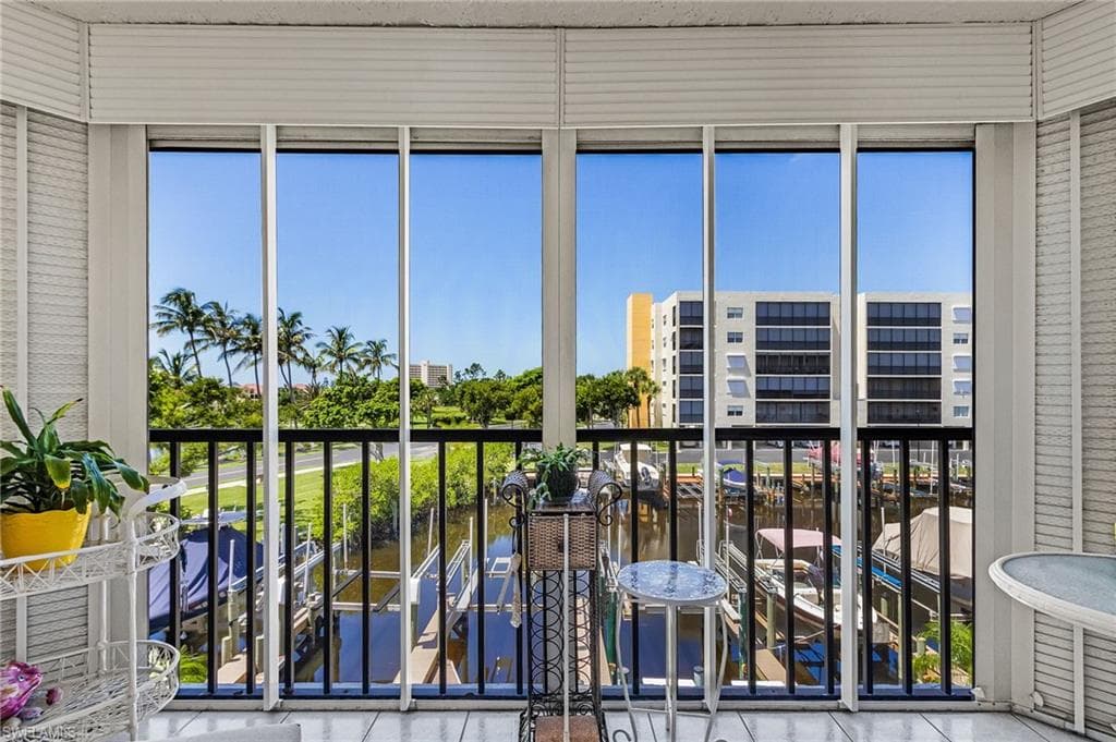 4371 Bay Beach LN # 212, FORT MYERS BEACH FL 33931-8