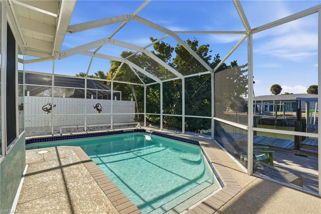 411 Connecticut ST, FORT MYERS BEACH FL 33931-25