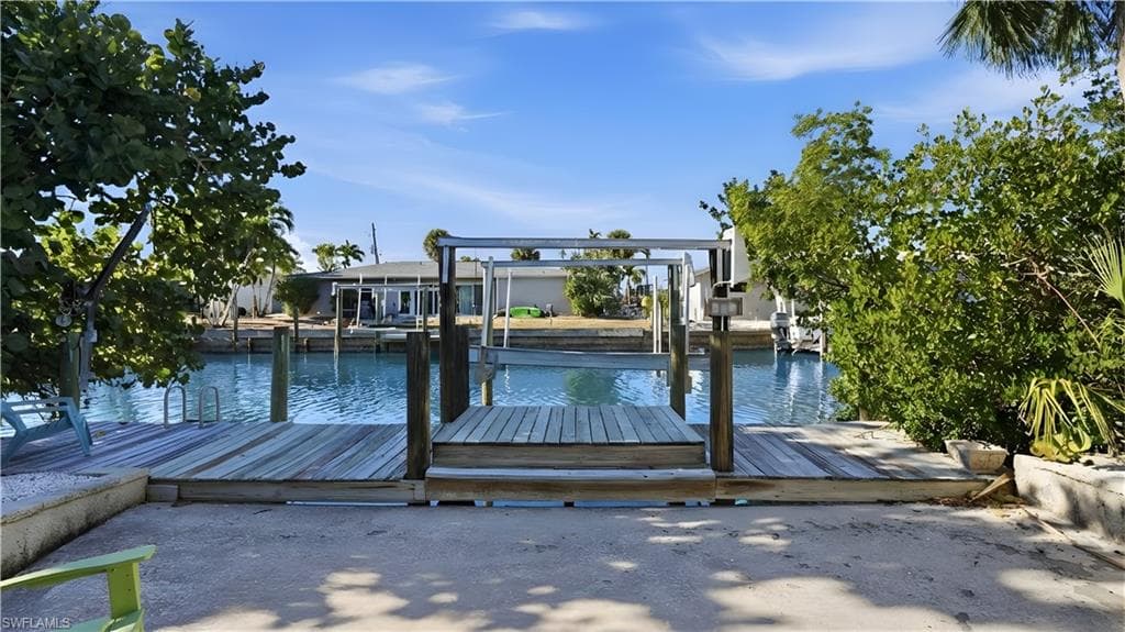 411 Connecticut ST, FORT MYERS BEACH FL 33931-33