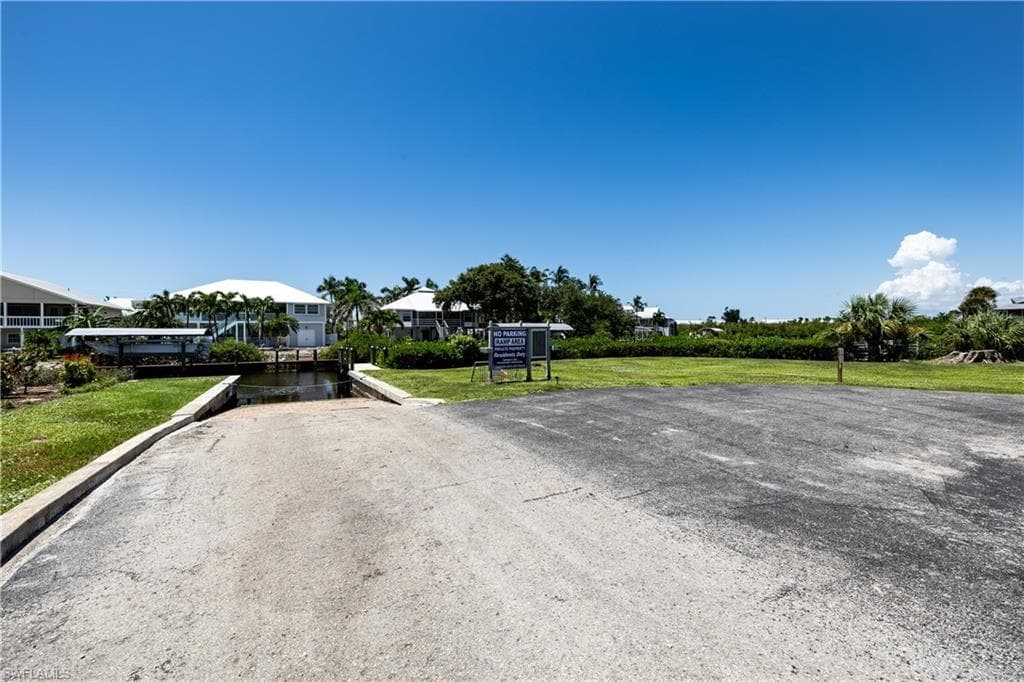 7841 Breakwater CT, BOKEELIA FL 33922-33