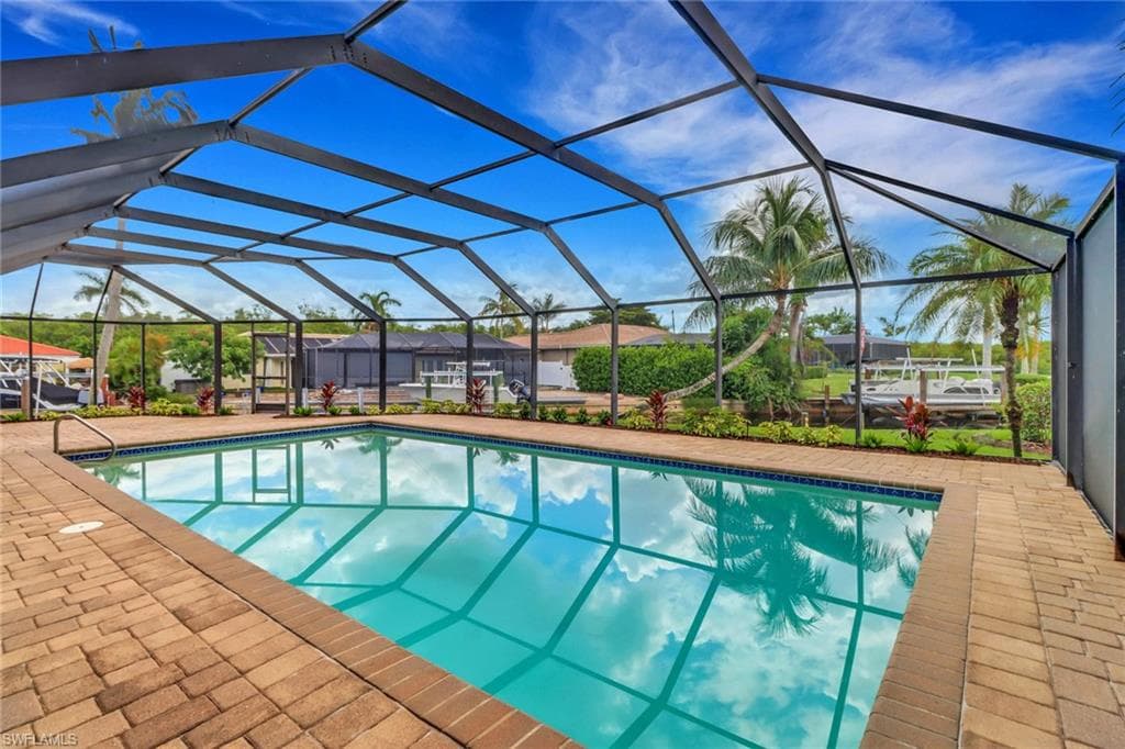 2105 Sheepshead DR-24