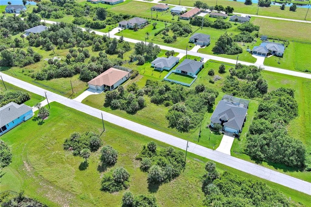 148 Spring DR, ROTONDA WEST FL 33947-14