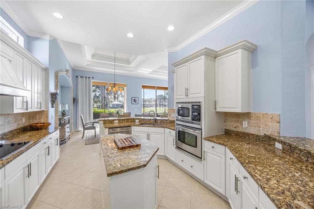 8894 Shenendoah CIR-19