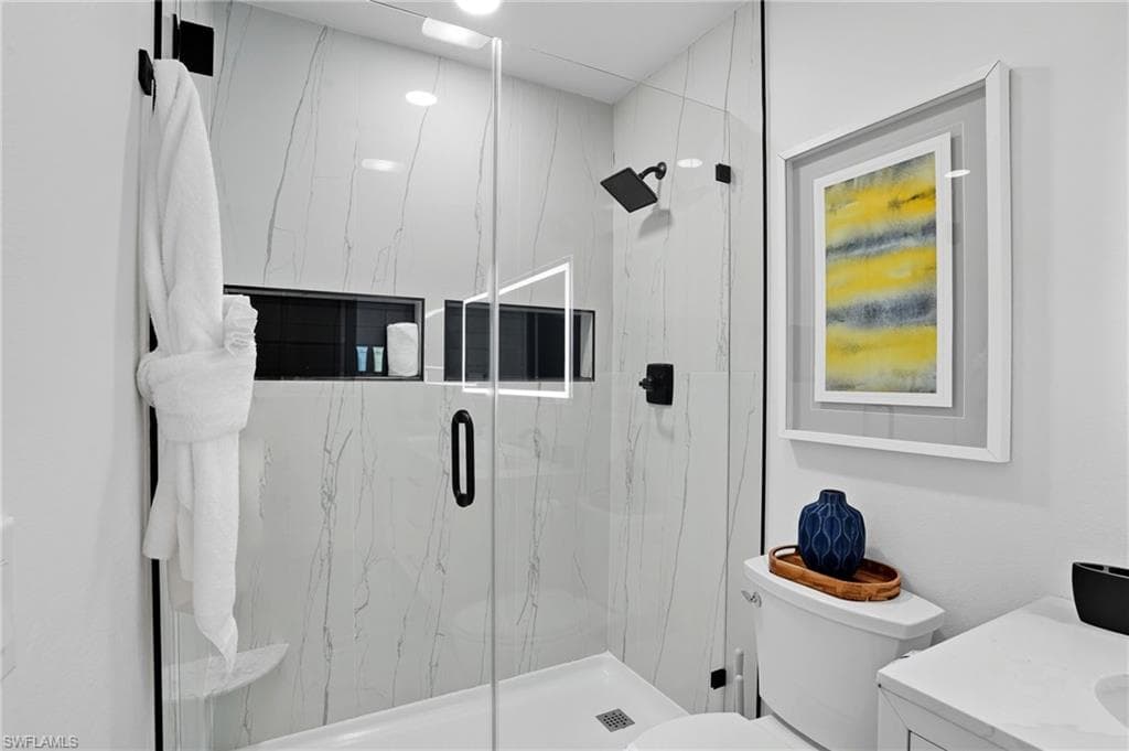 190 Bayview AVE, FORT MYERS BEACH FL 33931-31