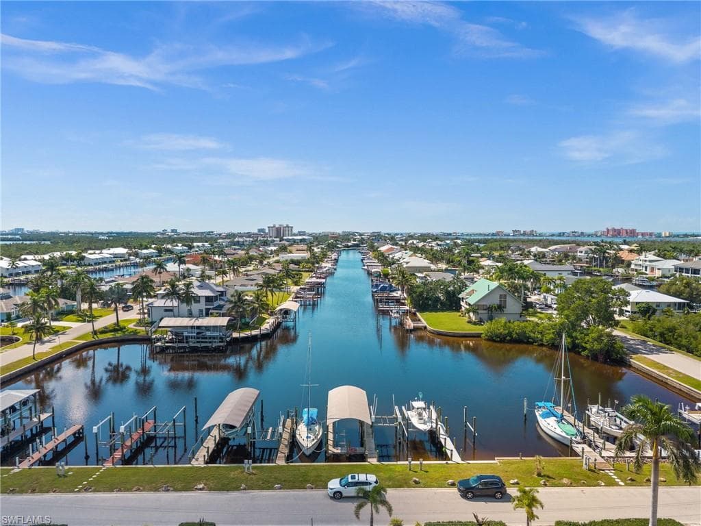 12170 Siesta DR, FORT MYERS BEACH FL 33931-1