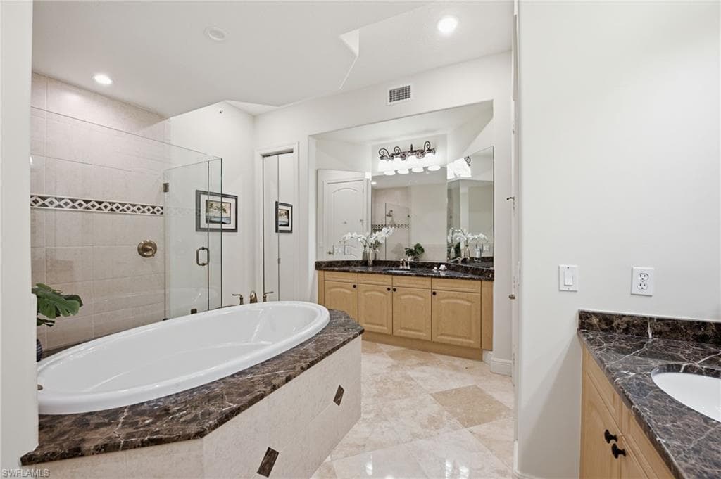 560 El Camino Real 1202-12