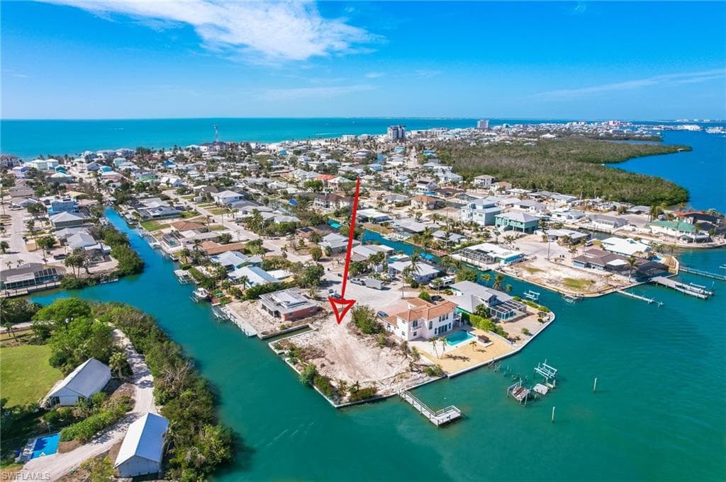 474 Washington CT, FORT MYERS BEACH FL 33931-1