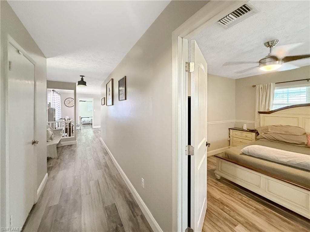 221 De Soto AVE, CLEWISTON FL 33440-26