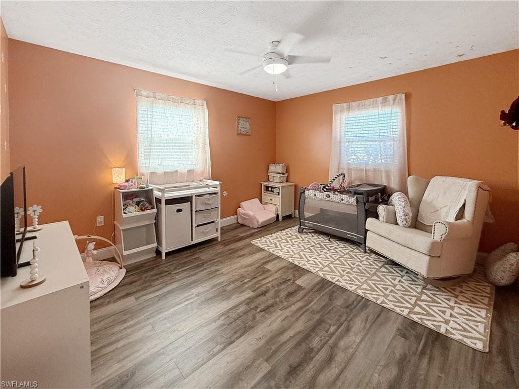 221 De Soto AVE, CLEWISTON FL 33440-29