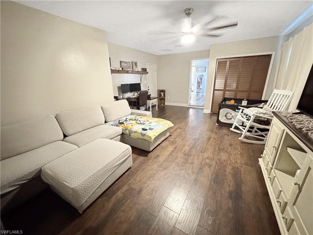 221 De Soto AVE, CLEWISTON FL 33440-10