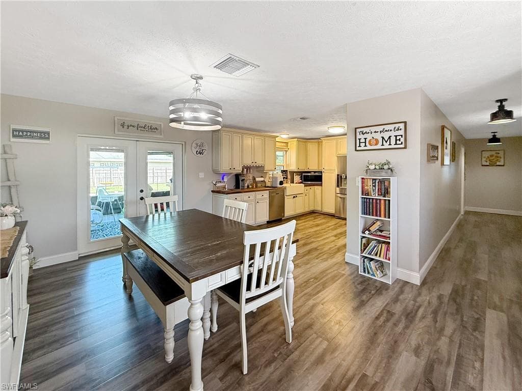 221 De Soto AVE, CLEWISTON FL 33440-7