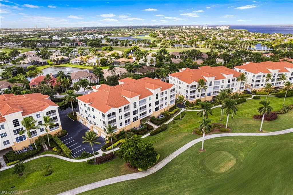 11110 Harbour Yacht CT 33B-36