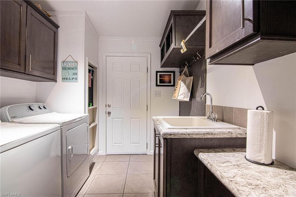 417 Snead DR, NORTH FORT MYERS FL 33903-26