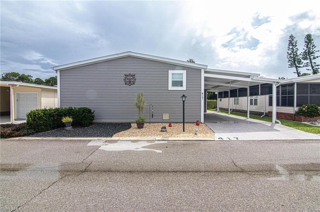 417 Snead DR, NORTH FORT MYERS FL 33903-36