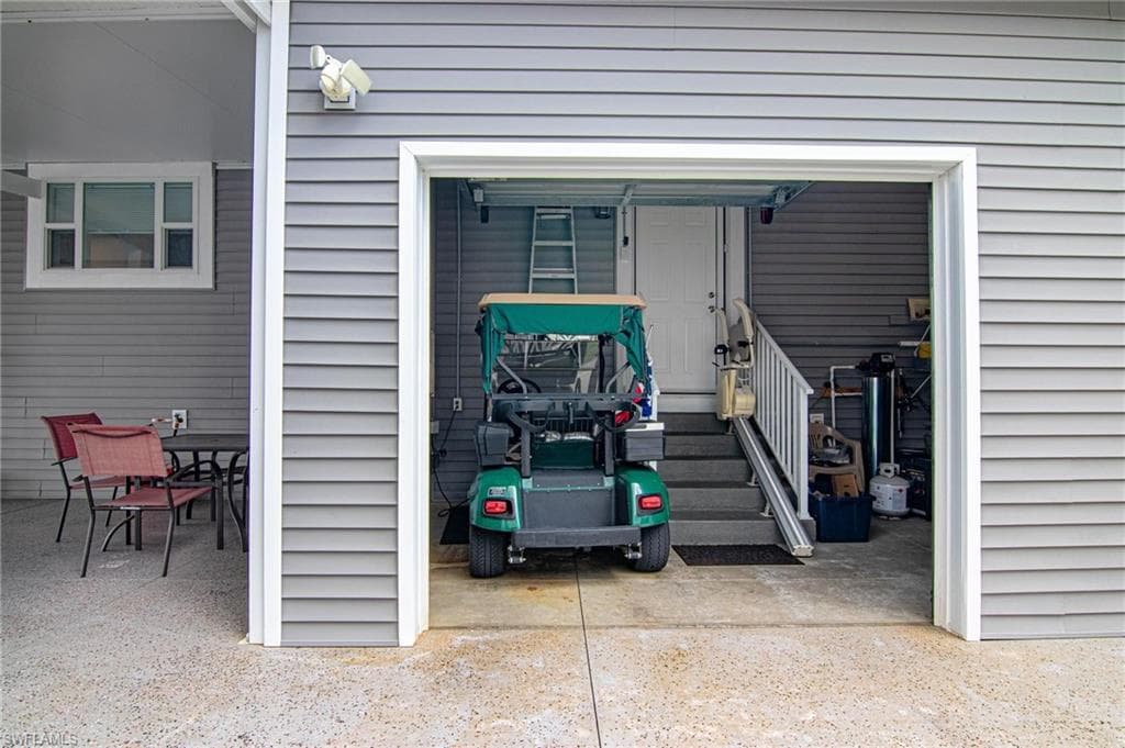 417 Snead DR, NORTH FORT MYERS FL 33903-3