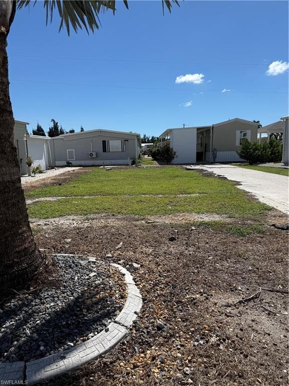 4915 Gulfgate LN-4