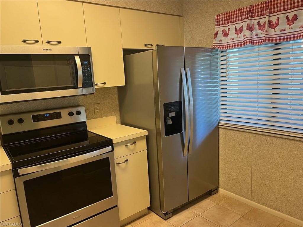 7406 Lake Breeze DR 118-2